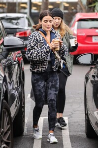 lucy-hale-out-in-sherman-oaks-03-16-2023-5.jpg