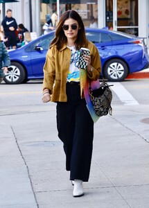 lucy-hale-shopping-in-studio-city-03-04-2023-8.jpg