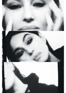 monica-bellucci-for-d-la-repubblica-march-2023-1.thumb.jpg.1fe922a4cd037f811a29dbbfbbe251cb.jpg