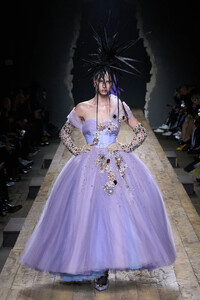 moschinofw23r1.thumb.jpg.079f2e9030d492a5a61cc5583099b6f7.jpg