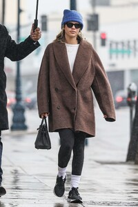 sofia-richie-heading-to-a-spa-in-beverly-hills-03-10-2023-1.jpg