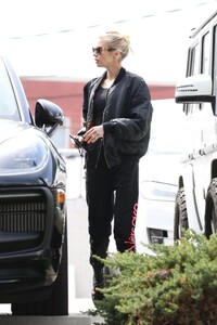 stella-maxwell-out-in-los-angeles-03-09-2023-5.jpg