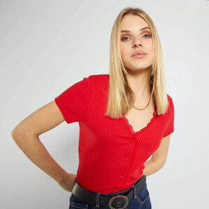 t-shirt-cotele-avec-dentelle-rouge-adc94_4_zc1.jpg