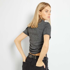 t-shirt-maille-irisees-a-col-rond-gris-femme-du-34-au-48-zn892_2_zc5.jpg