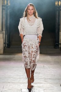 00050-Isabel-Marrant-Spring-22-RTW-Paris-credit-Gorunway.thumb.jpg.962e5ee92fa9e2a1eb22ef4f9df7e002.jpg