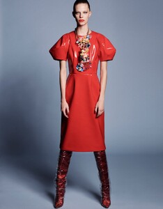 1177493185_VogueJapanMarch201820.thumb.jpg.a4c561d270d9432e438b0688a404d57c.jpg