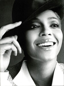 1310295015_ARCHIVIO-VogueItalia(March2009)-Beyonc-001.thumb.jpg.3a1d7f32121ed67acc478c6d0b59a2e5.jpg