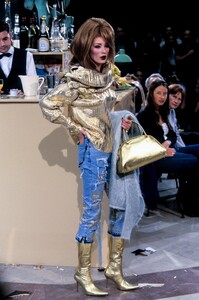 Seredin et Vasiliev 2001 Women RTW 27.jpg