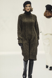 674591456_MaxMara1992WomenRTW58.thumb.jpg.0303204c94826c9ccd282dd8f1a02ba4.jpg