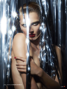 Vogue Turkey (December 2013) - Disco Queen - 003.png