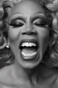 Interview_DIGITAL_WEB_2019_SEP_RuPaul-2.thumb.jpg.96fdb53cccdaa72d1d68baa94744b385.jpg