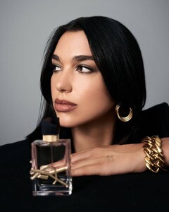 dua-lipa-for-ysl-libre-perfume-2023-1.jpg
