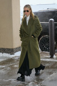 gwyneth-paltrow-arrives-in-park-city-03-27-2023-1.jpg