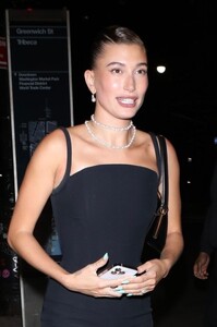 hailey-bieber-leaves-tiffany-co-event-in-new-york-04-27-2023-6.jpg