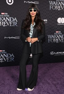 jameela-jamil-at-black-panther-wakanda-forever-premiere-in-los-angeles-10-26-2022-2.jpg