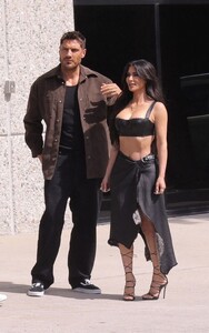kima-kardashian-chris-appleton-and-mario-dedivanovic-at-her-office-in-calabasas-04-07-2023-6.jpg