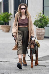 paris-jackson-out-with-her-dog-in-west-hollywood-04-24-2023-2.jpg