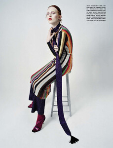 vogue-italia-12-2015_karen-elson_by_tim-walker_(5).thumb.jpg.3af13bb106bdc86512be4e91653b70ea.jpg