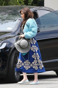 zooey-deschanel-heading-home-after-lunch-in-west-hollywood-04-14-2023-1.jpg
