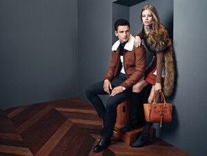 1384557881_riverislandad011.thumb.jpg.7a7686c59d48b2e522dc8160eeb9b056.jpg
