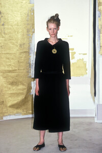 1463278981_Chanel1998HauteCouture88.thumb.jpg.d018e0cfb25e7c2d1de3a830b61a888f.jpg
