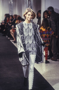 1610687447_Missoni1992WomenRTW11.thumb.jpg.933a7803567fd120c93ea75b98453522.jpg