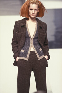 733152258_Chanel1997WomenRTW37.thumb.jpg.428be1cf45b91c2dad74f9dd37e6815e.jpg