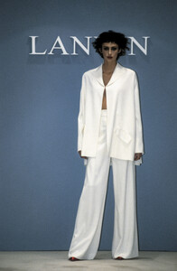 962271296_Lanvin1998WomenRTW24.thumb.jpg.5cb1ab9e60da68e2745528434f6349b3.jpg