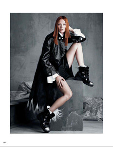 Vogue_Japan_-_September_2014-220.thumb.jpg.8ede04e902b9e7612e501cf8fb8b1c0b.jpg
