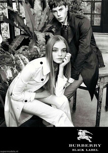 burberryblack1.thumb.jpg.c9730bed89b5b22dd5ce1d5b793cf1e4.jpg