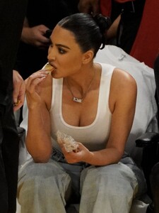 kim-kardashian-and-sarah-staudinger-at-nba-playoffs-game-between-la-lakers-and-the-golden-state-warriors-at-crypto.com-arena-in-los-angeles-05-06-2023-8.jpg