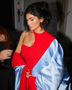 kylie-jenner-met-gala-2023-behind-the-scenes-05-01-2023-9.jpg