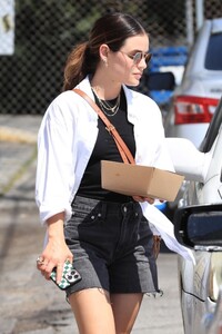 lucy-hale-out-for-breakfast-in-los-angeles-04-24-2023-6.jpg