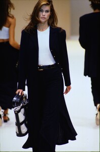 salvatore-ferragamo-ss-1994-6.thumb.jpg.99b3f5a5f178d184d5e0ab75f9785de7.jpg