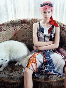 sigrid-agren-by-emma-summerton-for-vogue-china-collections-april-2015-6.thumb.jpg.eacbc02817a3ec34704553cfa320b305.jpg