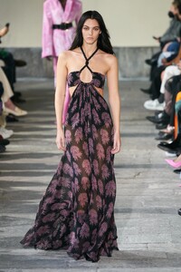 00048-etro-fall-22-ready-to-wear-milan-credit-gorunway.thumb.jpg.cc3d95daeb2d3c971d37aa50a0823e51.jpg
