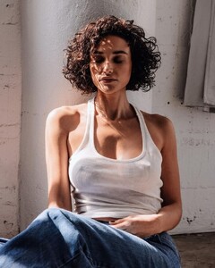 Debora Nascimento - white tanktop.jpg