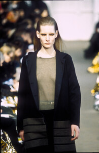 1542430682_HelmutLang1996WomenRTW10.thumb.jpg.03cdb2689a002d9d3aba5ccb614704be.jpg