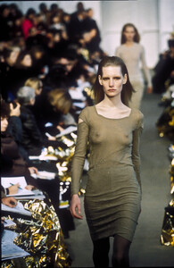 1789730273_HelmutLang1996WomenRTW5.thumb.jpg.7fce64416b3af9f7bebc3961c1f4d60d.jpg