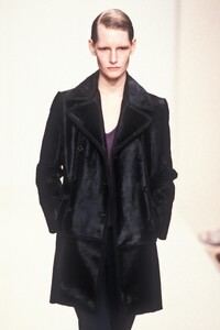 752818850_Prada1996WomenRTW9.thumb.jpg.16ee84ea8e42dd07b6cb7067a1d34a58.jpg