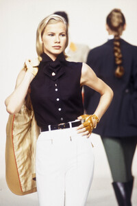 767768035_Hermes1993WomenRTW42.thumb.jpg.4f9ab9bba735a32a5464b39bd400bf1f.jpg