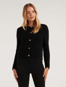 AllTerritories_OnBody_28028401_F7 (1).jpg