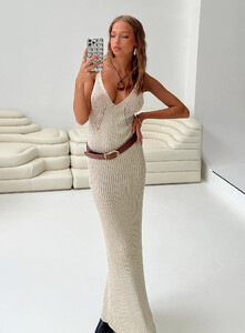 Carrera_maxi_dress_beige_01.jpg