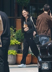demi-moore-out-with-her-dog-in-new-york-05-22-2023-4.jpg