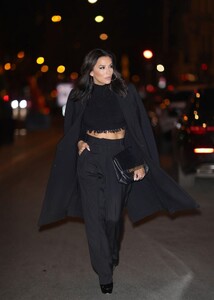 eva-longoria-heading-to-an-event-in-paris-03-02-2023-4.jpg