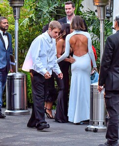 hailey-and-justin-bieber-at-stephanie-shepherd-and-larry-jackson-wedding-in-beverly-hills-06-25-2023-0.jpg