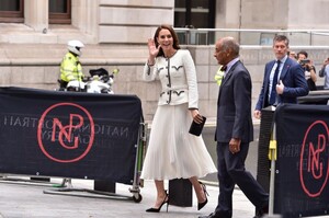 kate-middleton-at-national-portrait-gallery-in-london-06-20-2023-1.jpg
