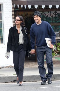 laura-harrier-and-sam-jarou-out-for-lunch-in-studio-city-05-31-2023-6.jpg