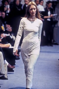 1159028886_HelmutLang1993WomenRTW8.thumb.jpg.211cbbe0bb35e1c70d0a446ea8404213.jpg