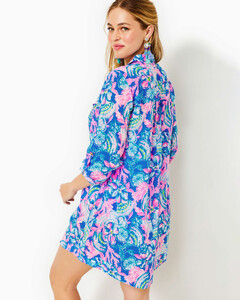 1361092988_CarolineKelley-LillyPulitzer2023NatalieShirtdressCover-Up(BlueTangSittingSeaside)UHQ2.thumb.jpg.1a34a9f9be3a3f548f31043c9e93c6ee.jpg